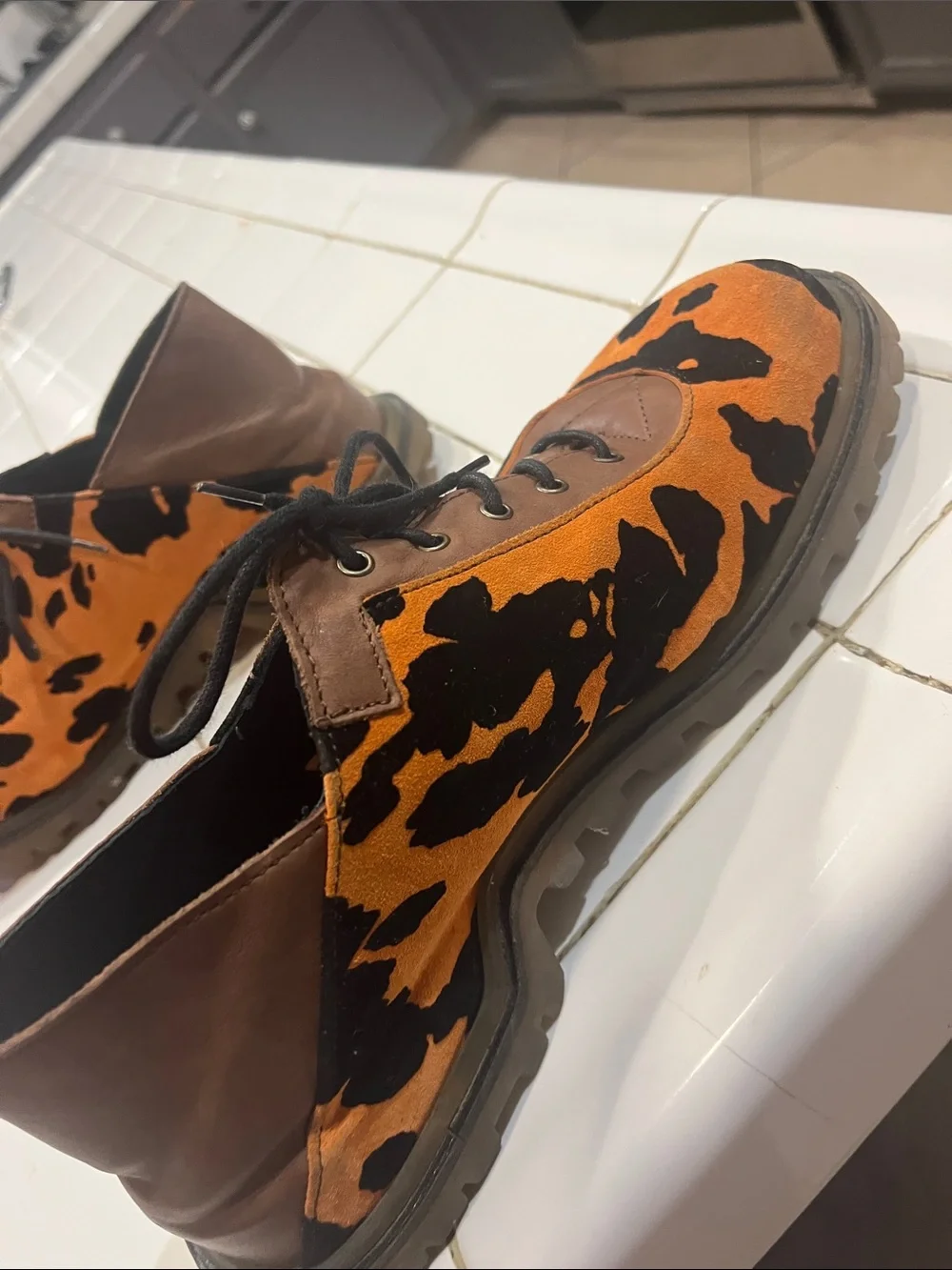 Wind made in Italy orange and brown and black cowhide print size 39